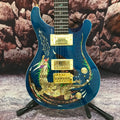 Nueva guitarra eléctrica de 6 cuerdas personalizada de fábrica, color azul pájaro con diseño de dragón, herrajes dorados, cuerpo de caoba, entrega rápida.