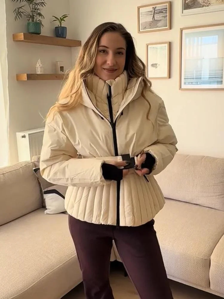 Mono de esquí con capucha blanco elegante para mujer con cinturón cálido a prueba de nieve ropa de nieve de una pieza deportes de invierno moda traje de nieve para mujer