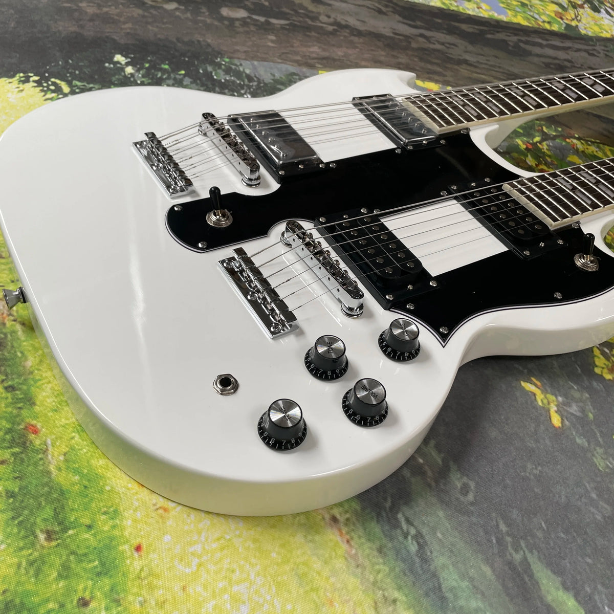 Guitarra eléctrica blanca 12+6, diapasón de palisandro con marcadores de trastes cuadrados, guitarra eléctrica de 20 trastes para toque rápido.