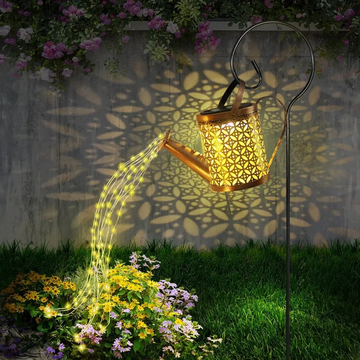 Lámpara colgante solar de metal vintage para exteriores, luz cálida impermeable, luces de ángel y hadas para decoración de jardín de villa