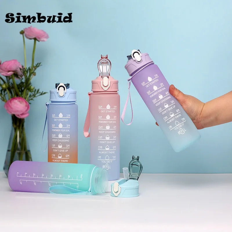 Botella deportiva de 600ML/750ML/1000ML con escala de tiempo, botella para beber de Color degradado para exteriores, taza de paja motivacional portátil para Fitness