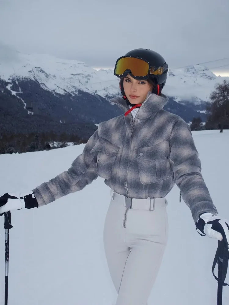 Mono de esquí de una sola pieza con estampado de cuadros para mujer, cuello alto, diseño con bolsillos, cinturón, corte ajustado, impermeable, resistente al viento, traje cálido para actividades al aire libre y para us