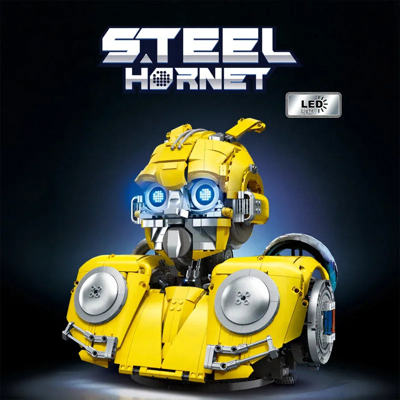Robot mech amarillo con ojos LED azules, panel frontal gris y cuatro ruedas