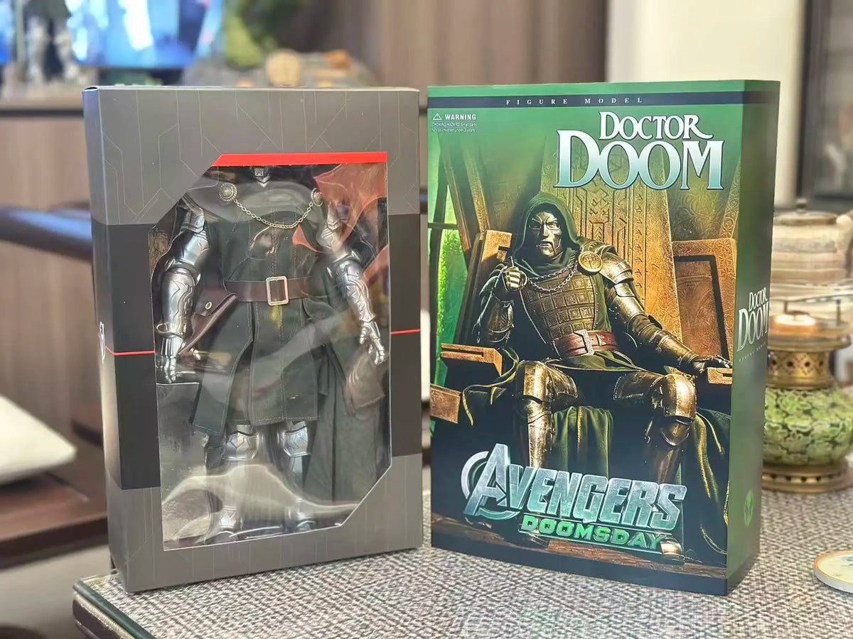 Figura articulada de Doctor Doom, juguetes modelo, 34 cm
