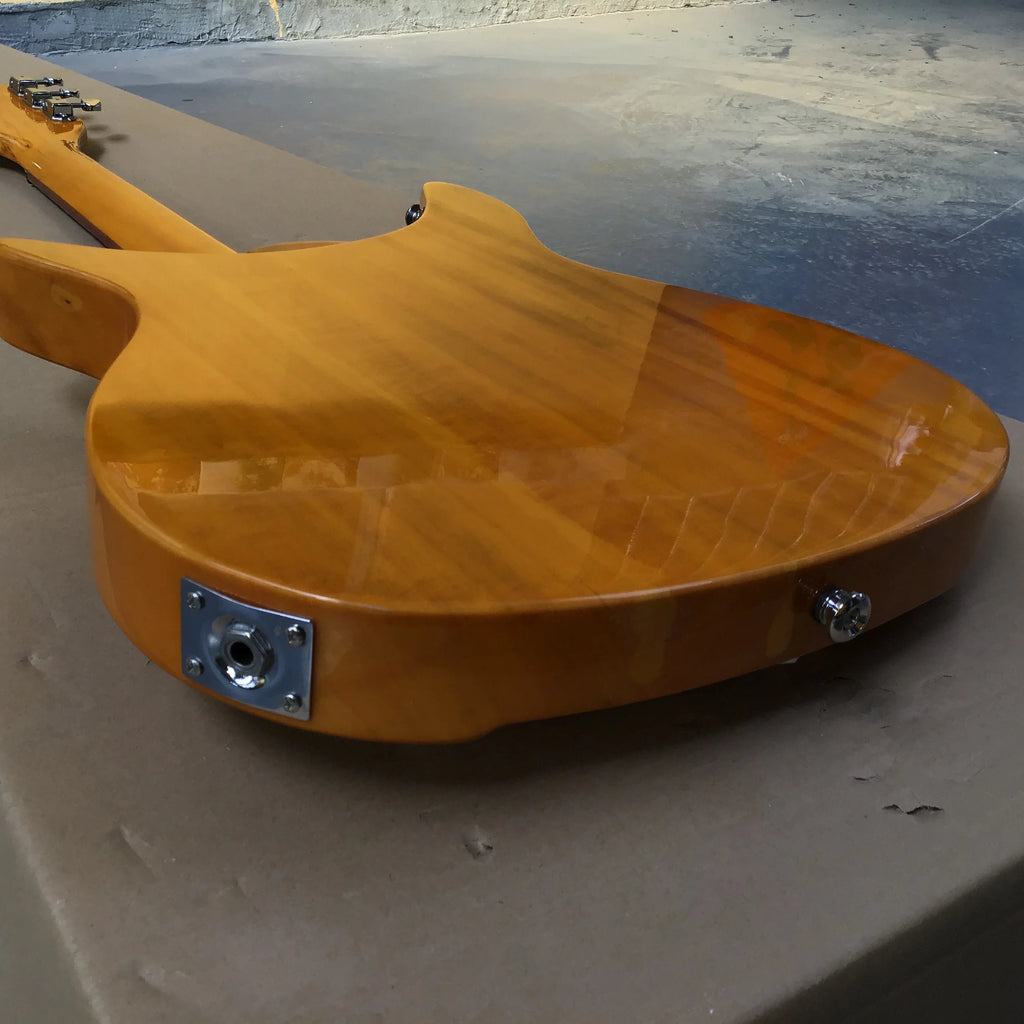Guitarra eléctrica de 6 cuerdas con pastillas HHH, cuerpo de caoba, diapasón de palisandro, puente Floyd Rose y puente fijo, acabado amarillo translúcido