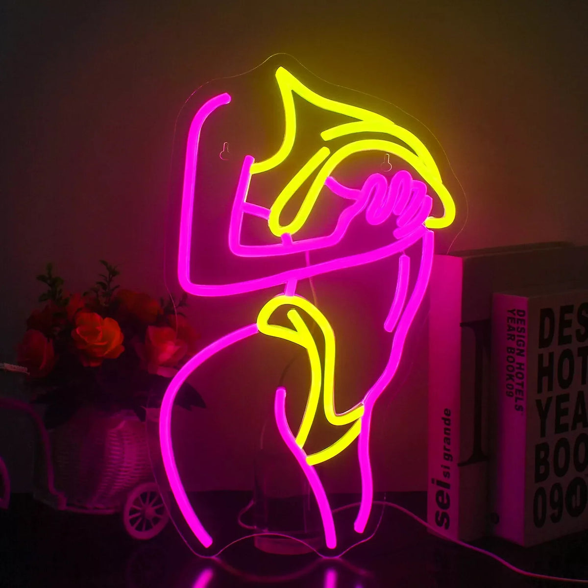 Letrero neón LED de mujer con luz amarilla y fucsia