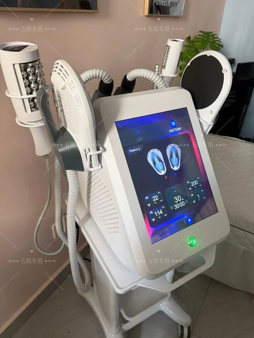Máquina de Belleza 2 en 1 con Rodillo EMS de 200 Hz para Reducción de Celulitis, Rodillo de Bolas Interno de 360 Grados con Infrarrojos y Vacío para Masaje