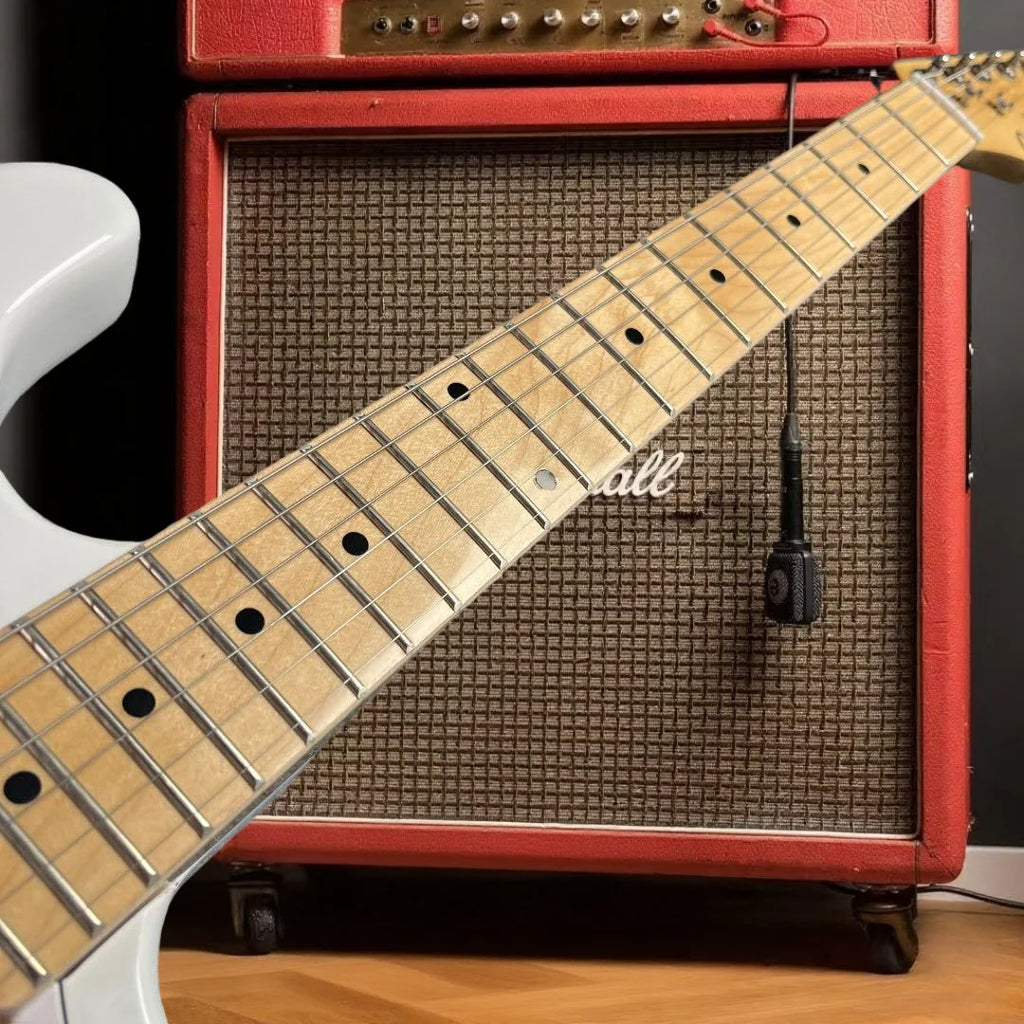 Guitarra eléctrica STS blanca, mástil de arce, cuerpo de madera de Paulownia, regalo de Año Nuevo, envío gratis