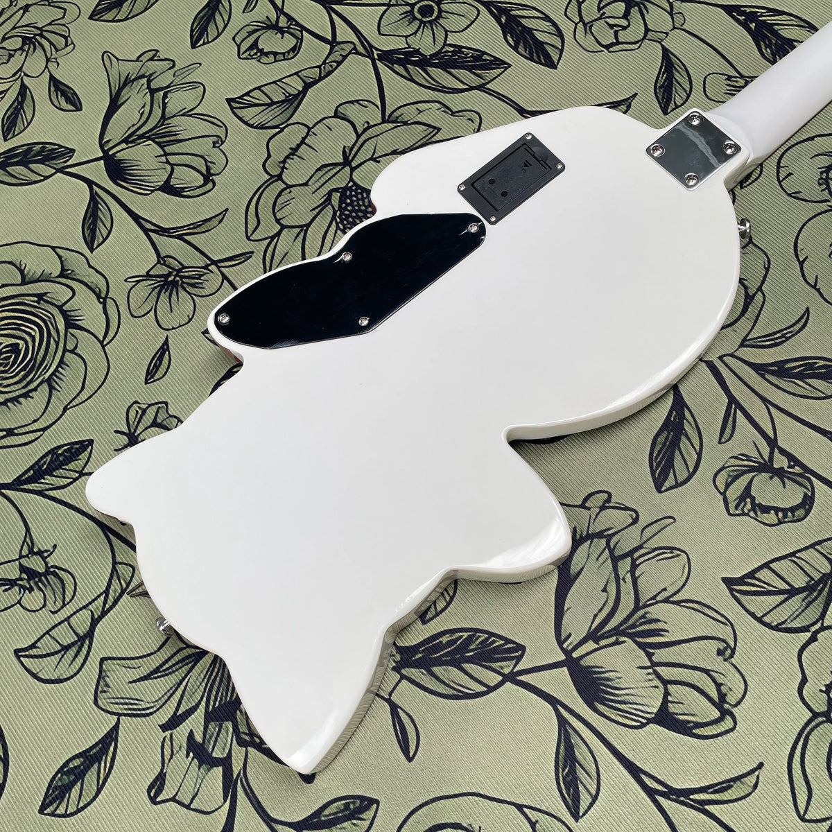 Guitarra eléctrica con forma de gato kawaii, guitarra con incrustaciones en forma de corazón en el diapasón de arce, guitarra eléctrica para principiantes