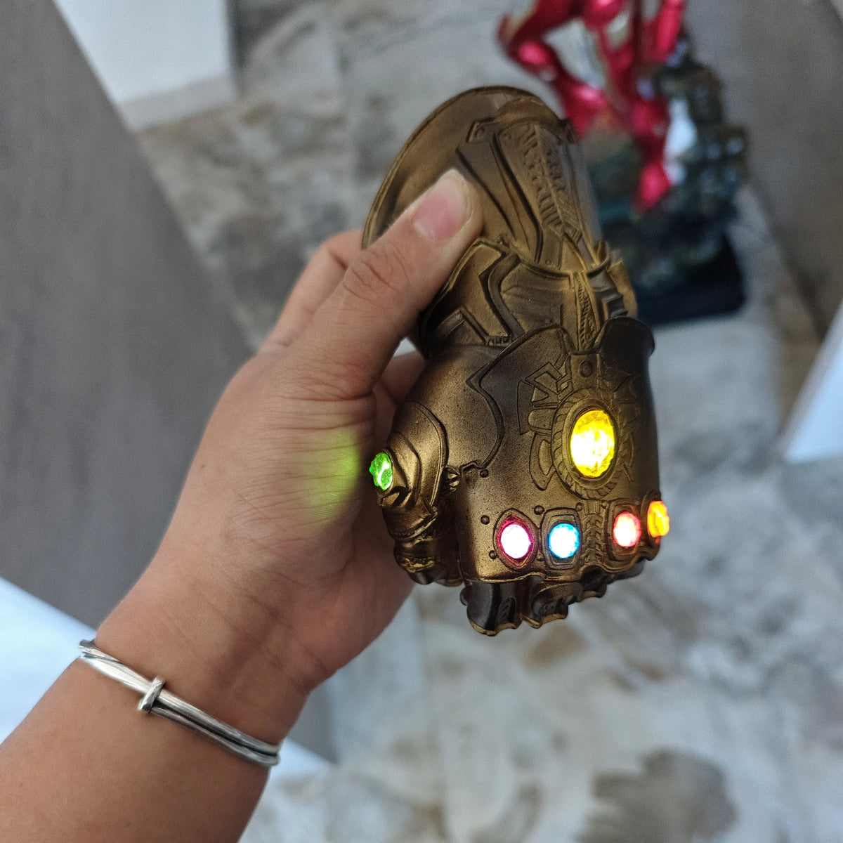 Avengers Thanos Movie Figure Perimeter Resin Model Standing Posture Can Shine Advanced Decorative Ornaments Birthday Gifts Toys