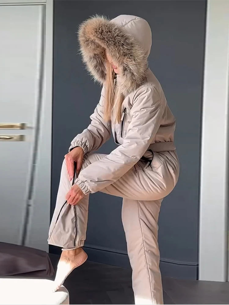 Elegante mono de esquí para mujer con capucha de piel, cremalleras gruesas y cintura ajustable, mono de esquí cálido para mujer, otoño-invierno 2026, nuevo.