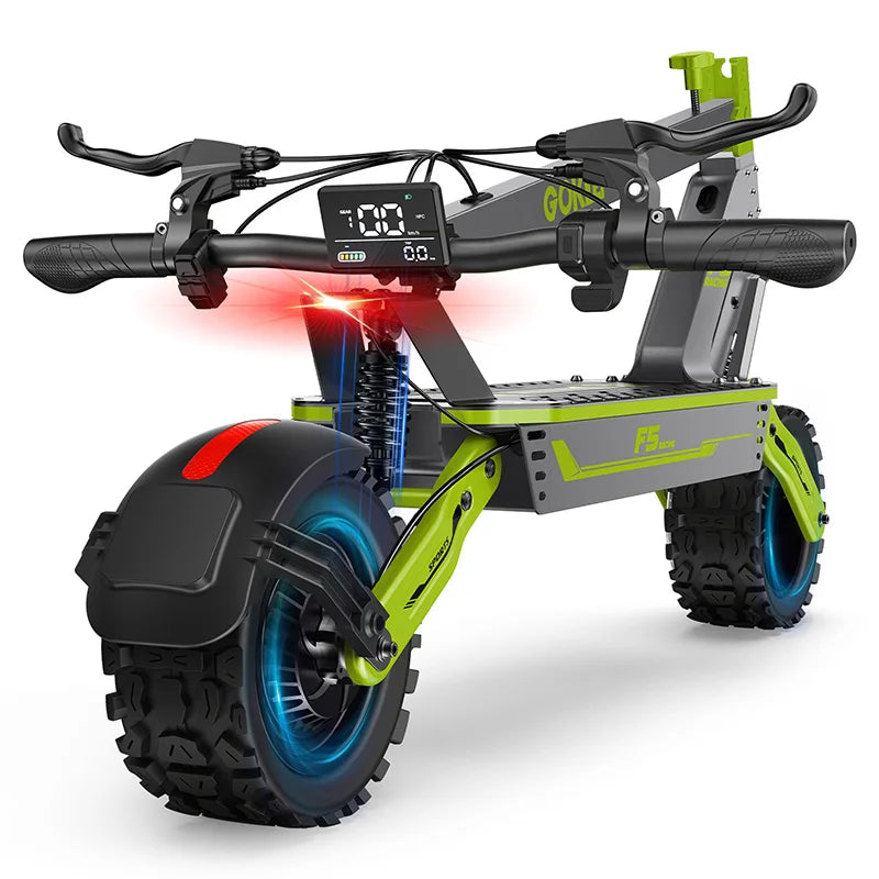 Patinete eléctrico con chasis verde y negro, luces rojas y ruedas de gran agarre
