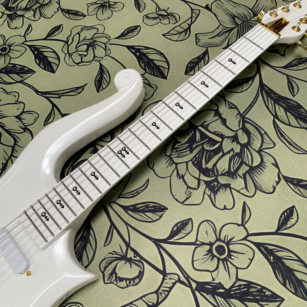 Guitarra Eléctrica White Cloud Prince, Diapasón de Arce con Herrajes Dorados, Guitarra Eléctrica Ideal para Principiantes