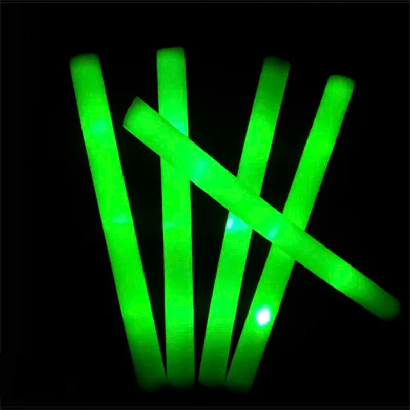 Paquete a granel de 20/30/40/60/80/100/120 unidades de varillas de espuma luminosas LED RGB para fiestas, decoración de bodas con luces de colores en la oscuridad.