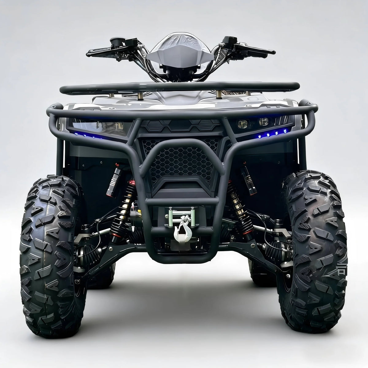 Cuatrimoto ATV 4x4 de 650 cc con transmisión CVT automática, para adultos, con depósito de combustible de gran capacidad de 16 litros y respaldo.