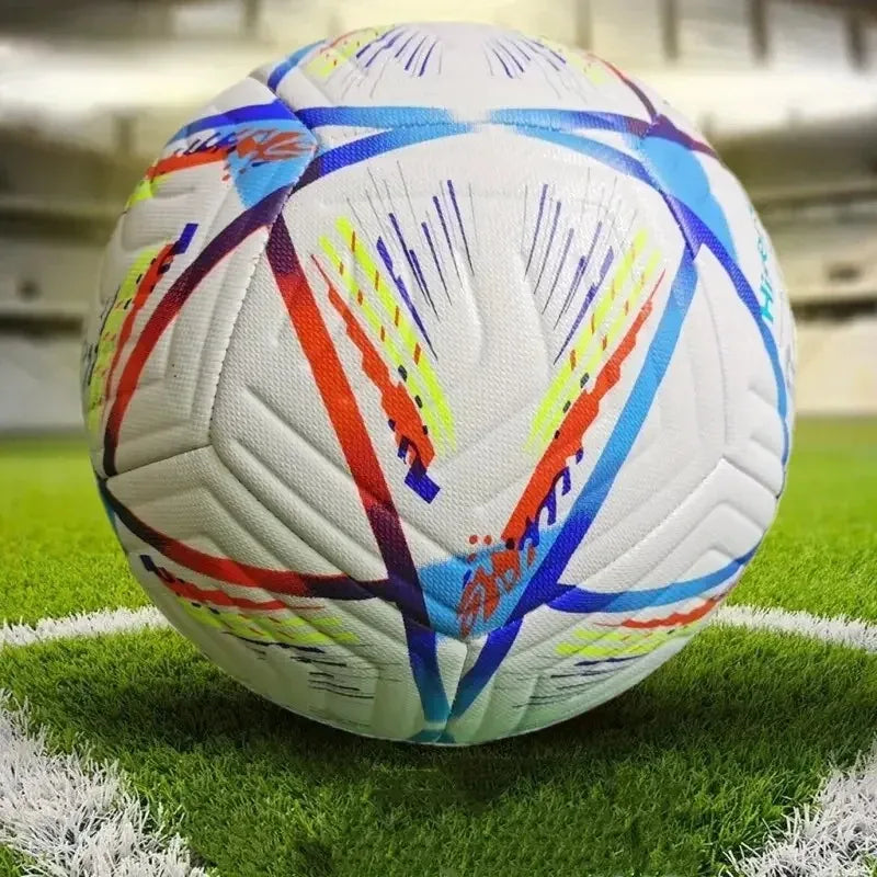 Balón de Fútbol Clásico de PVC Tamaño 5, Resistente al Desgaste y a Prueba de Explosiones, para Entrenamiento, Competencia y Juego Deportivo Profesional.
