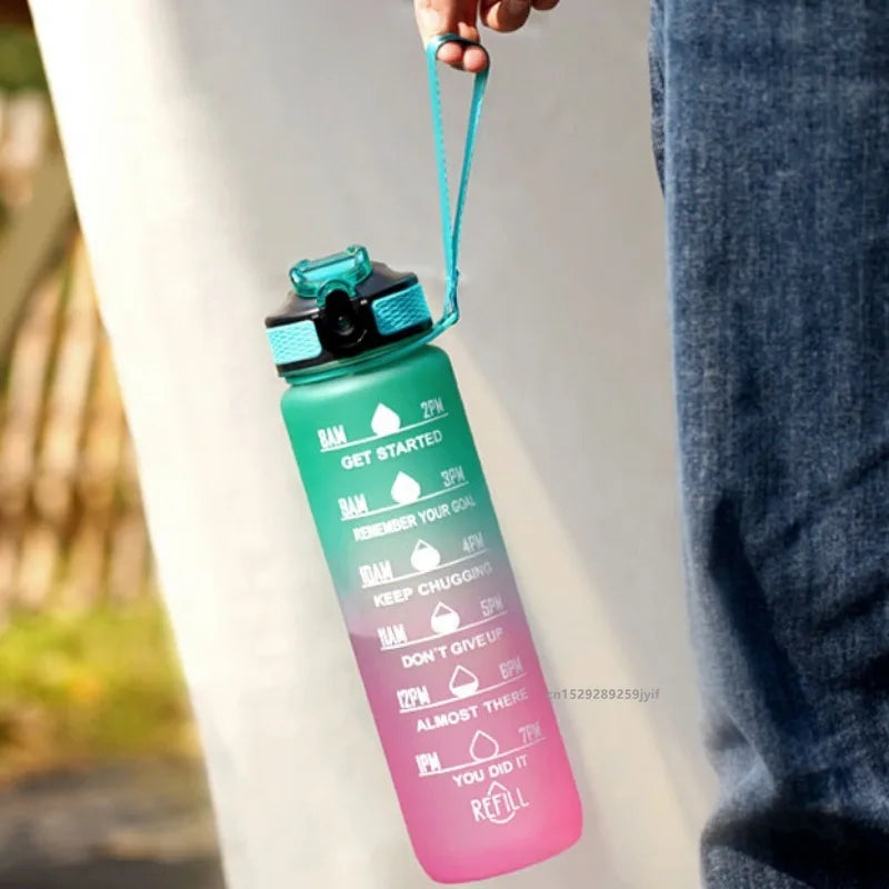 Botella de Agua de Plástico de 1000 ml con Degradado de Color y Pajita, Botella de Agua Deportiva a Prueba de Fugas para Viajes al Aire Libre, Fitness y Ciclismo