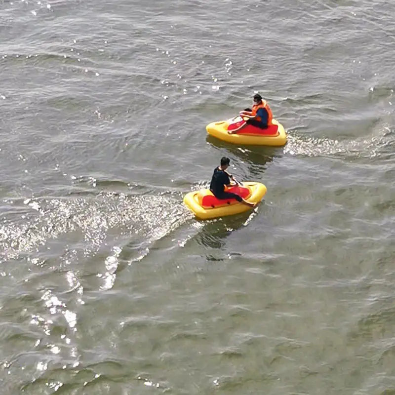 Moto acuática inflable con propulsión a hélice, motor eléctrico y dirección con manillar para piscina y lago