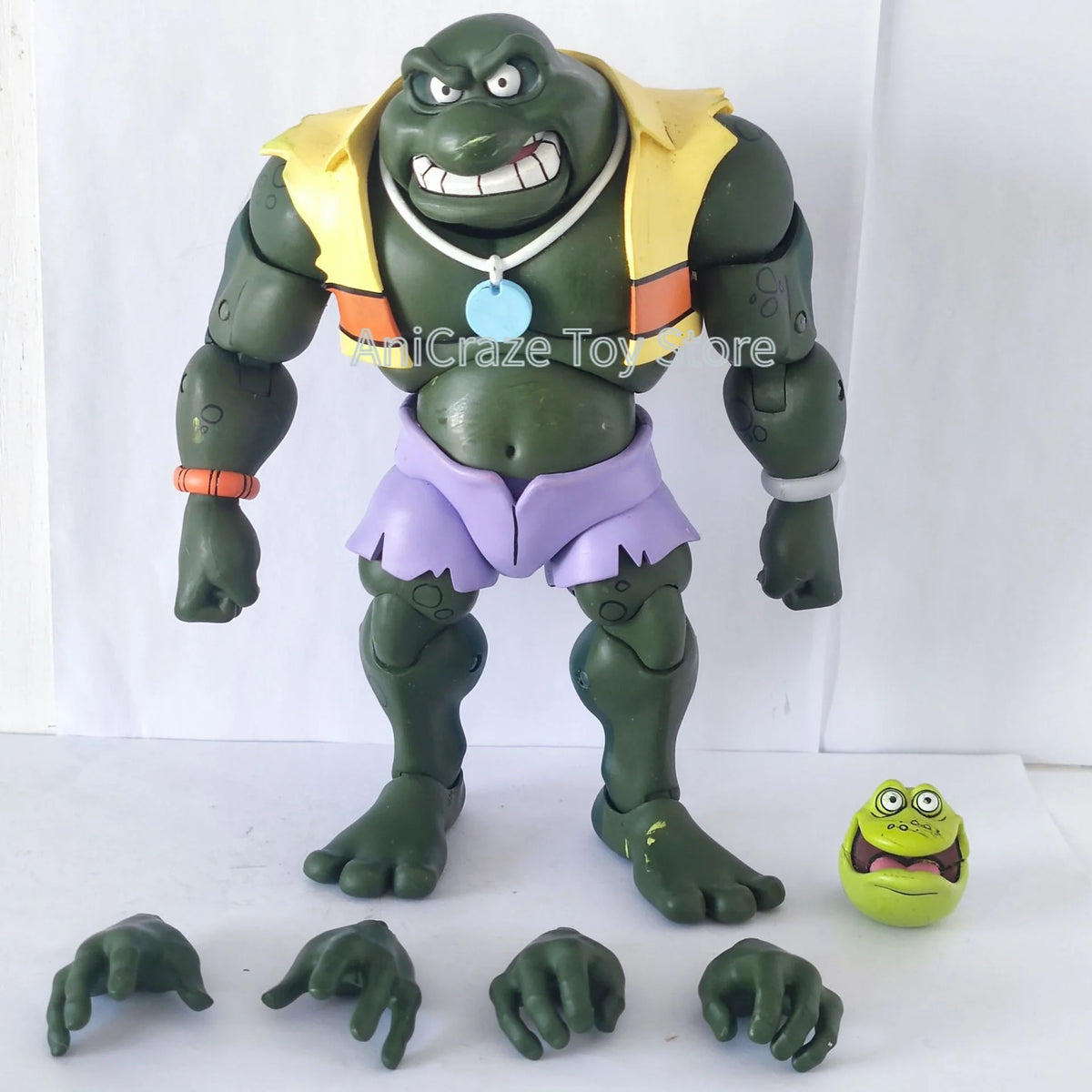 Figura de acción y estatua de colección TMNT NECA, reportera con ropa amarilla, Splinter y soldado del Clan del Pie en blanco y negro, modelo de juguete, regalo