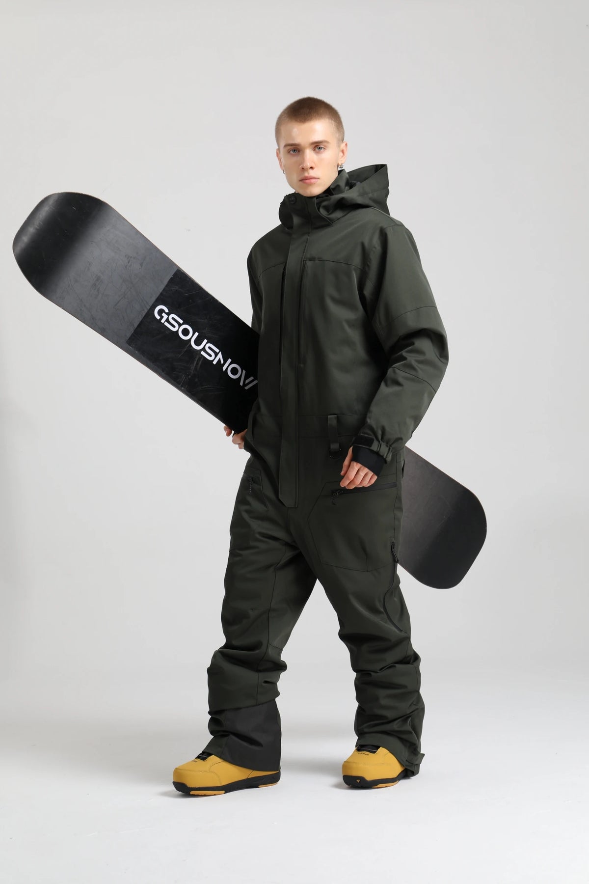 Gsou Snow Traje de esquí de una pieza para hombre, resistente al viento, impermeable, con aislamiento térmico, con forro polar, mono de esquí de ajuste relajado