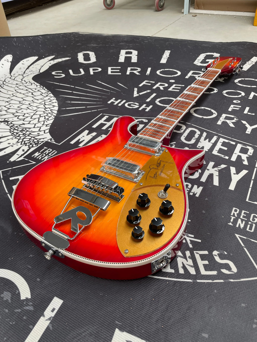 Guitarra eléctrica de 6 cuerdas, marcadores de trastes triangulares, diapasón de palisandro, guitarra eléctrica con doble bloqueo, guitarra eléctrica para principiantes