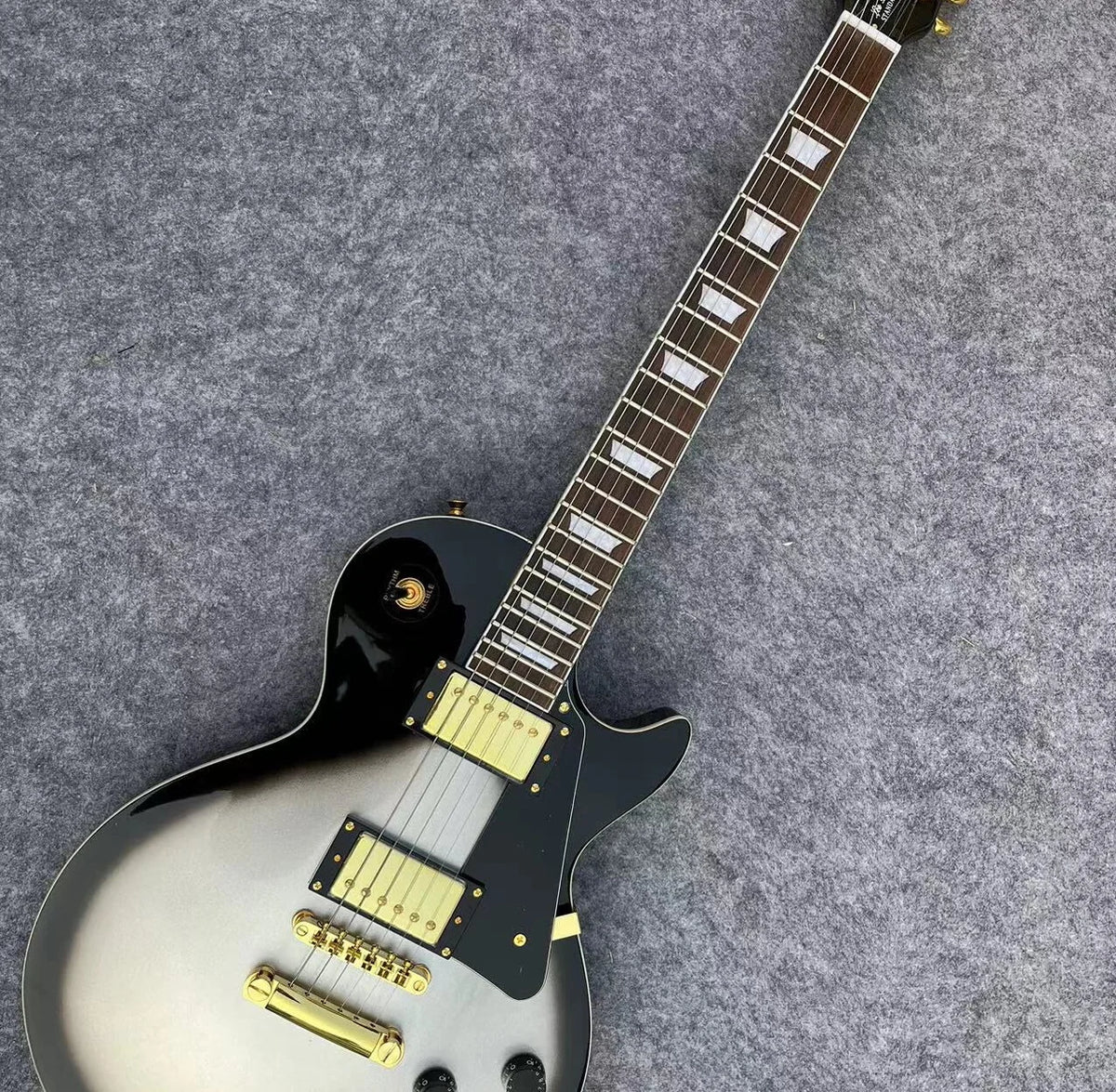 Guitarra Eléctrica Sólida Estándar