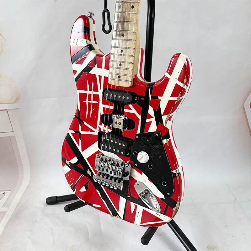 Guitarra eléctrica de 6 cuerdas con acabado pintado, mástil de arce, diapasón de arce, sistema de trémolo con doble bloqueo, estilo rock, envío gratuito.