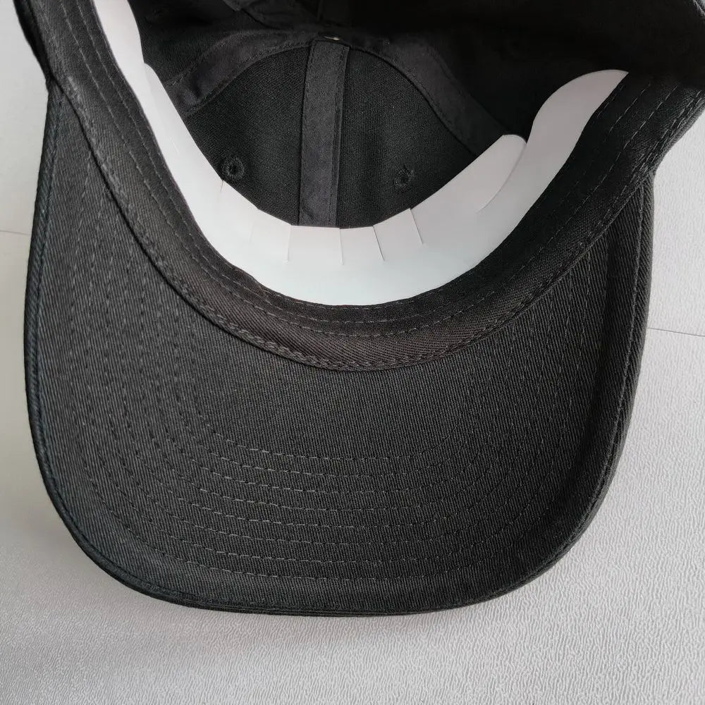 Gorra de béisbol Beam de algodón puro lavado para las cuatro estaciones, estilo vintage con detalle de piel de vaca, ajustable, informal y funcional.