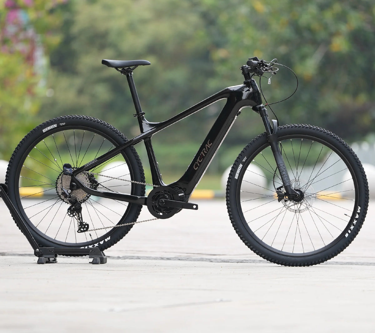 Bicicleta eléctrica de fibra de carbono EBike EM8, motor M560 48V 500W con batería oculta para adultos, transmisión M6100 de 12 velocidades, bicicleta eléctrica de montaña de 27.5 y 29 pulgadas