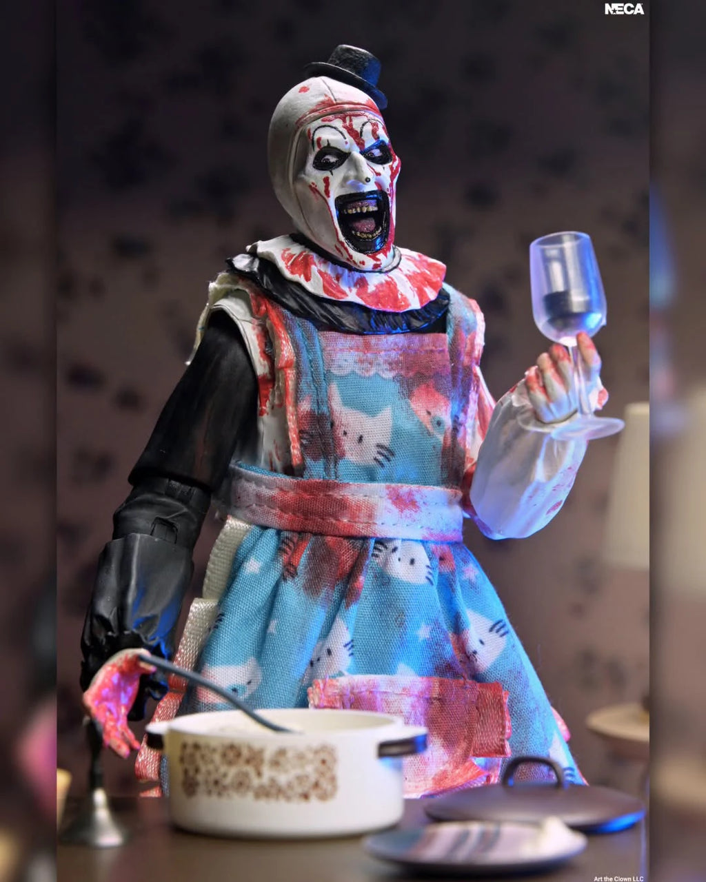 NECA Toys Terrifier 2 - Ultimate Thanksgiving Art the Clown, Figura de Acción a Escala de 7 Pulgadas, Modelo de Muñeco, Kit de Garaje