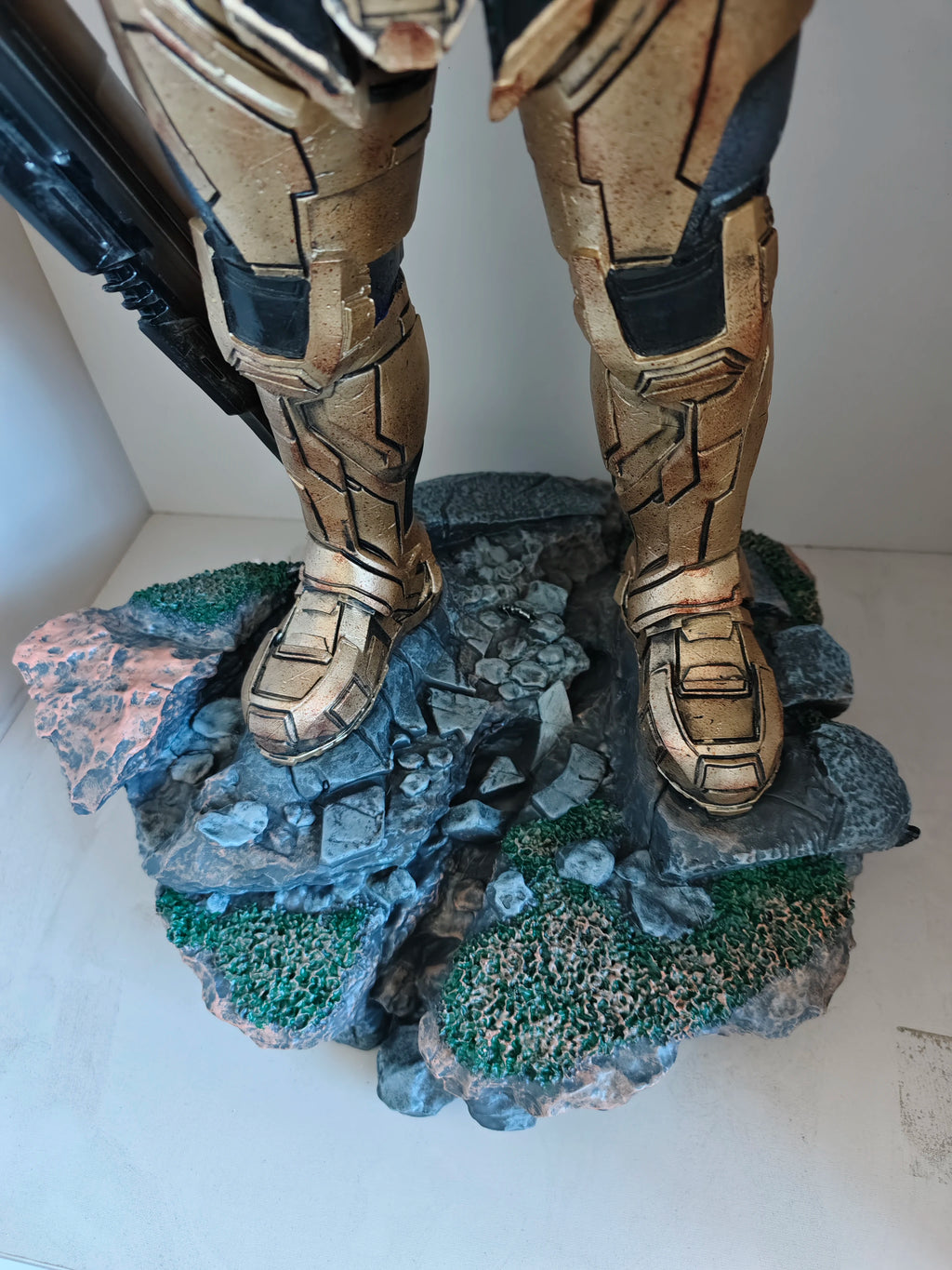 Avengers Thanos Movie Figure Perimeter Resin Model Standing Posture Can Shine Advanced Decorative Ornaments Birthday Gifts Toys