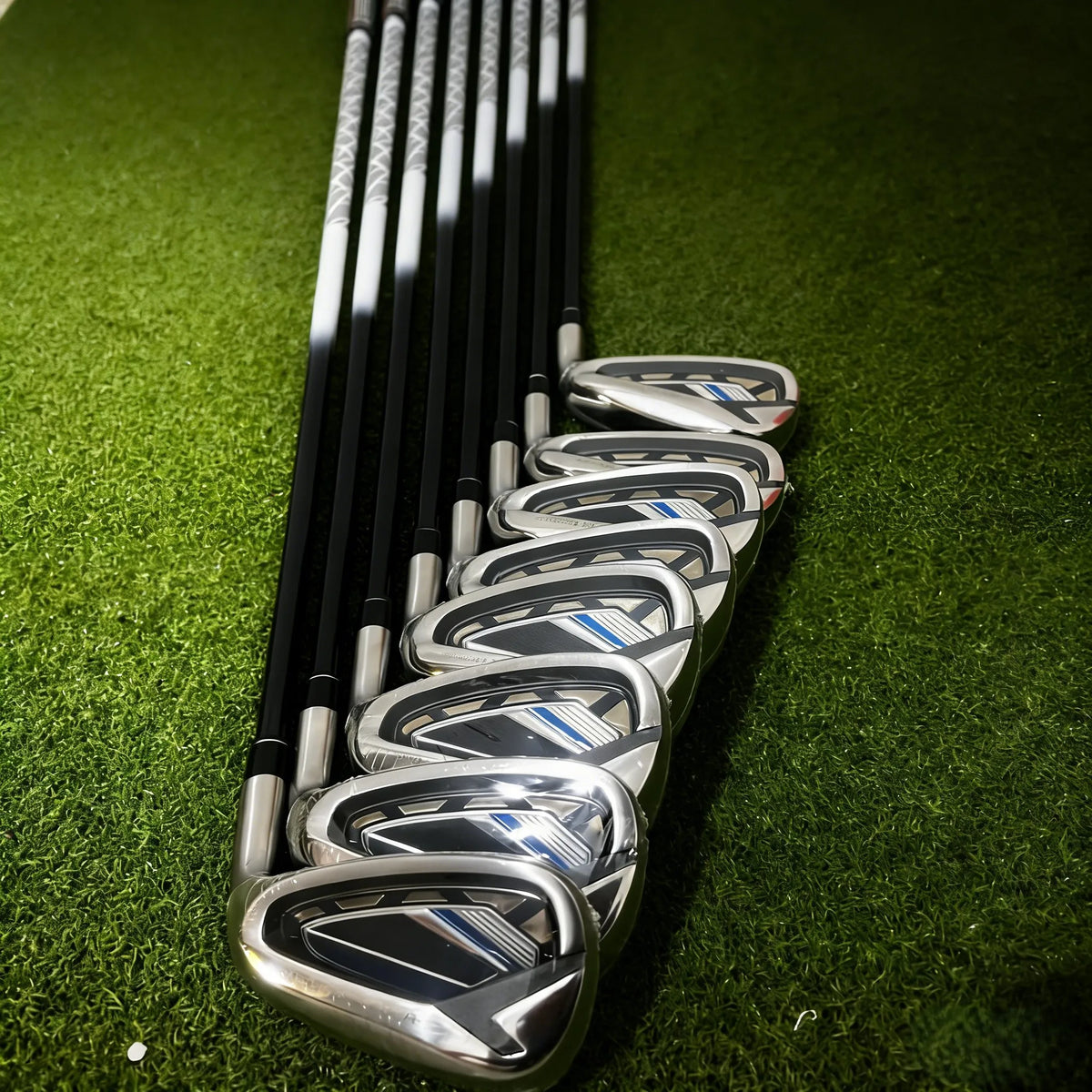 Juego de hierros de golf MP1200 para hombre, 5-9PAS (8 piezas), cubierta de cabeza de acero/grafito
