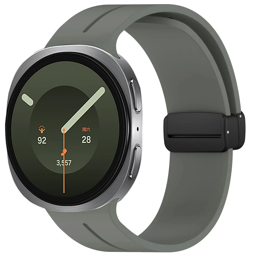 Correa de silicona suave para Samsung Galaxy Watch 9/8 40/44mm con hebilla magnética, banda transpirable para Galaxy Watch 8 Classic 46mm