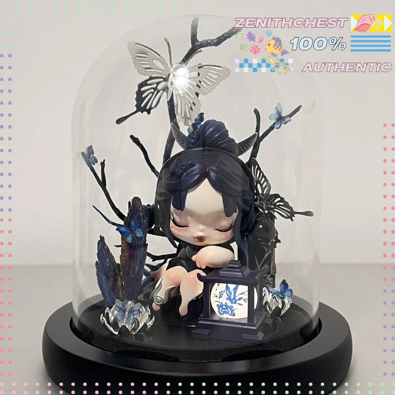 Vitrina de exhibición para figuras POPMART SKULLPANDA Lingdie - Cubierta de cristal premium a prueba de polvo, casa de muñecas, paisajismo DIY personalizado