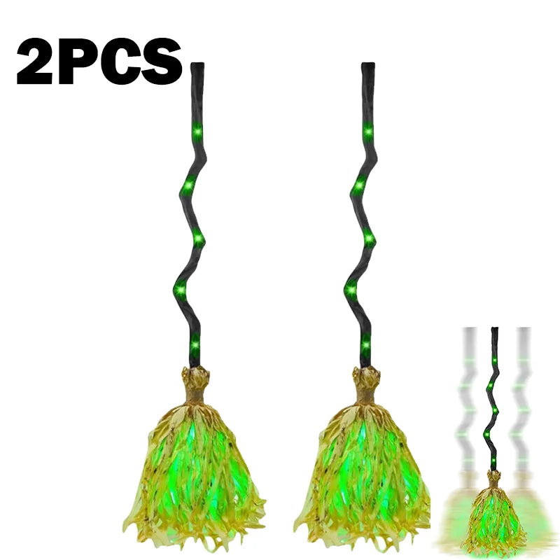 Escoba de Bruja Luminosa de Halloween con Función de Salto Automático, Accesorio de Halloween con Efectos de Luz y Sonrisa Espeluznante para Decoración de Fiestas de Casas Embrujadas