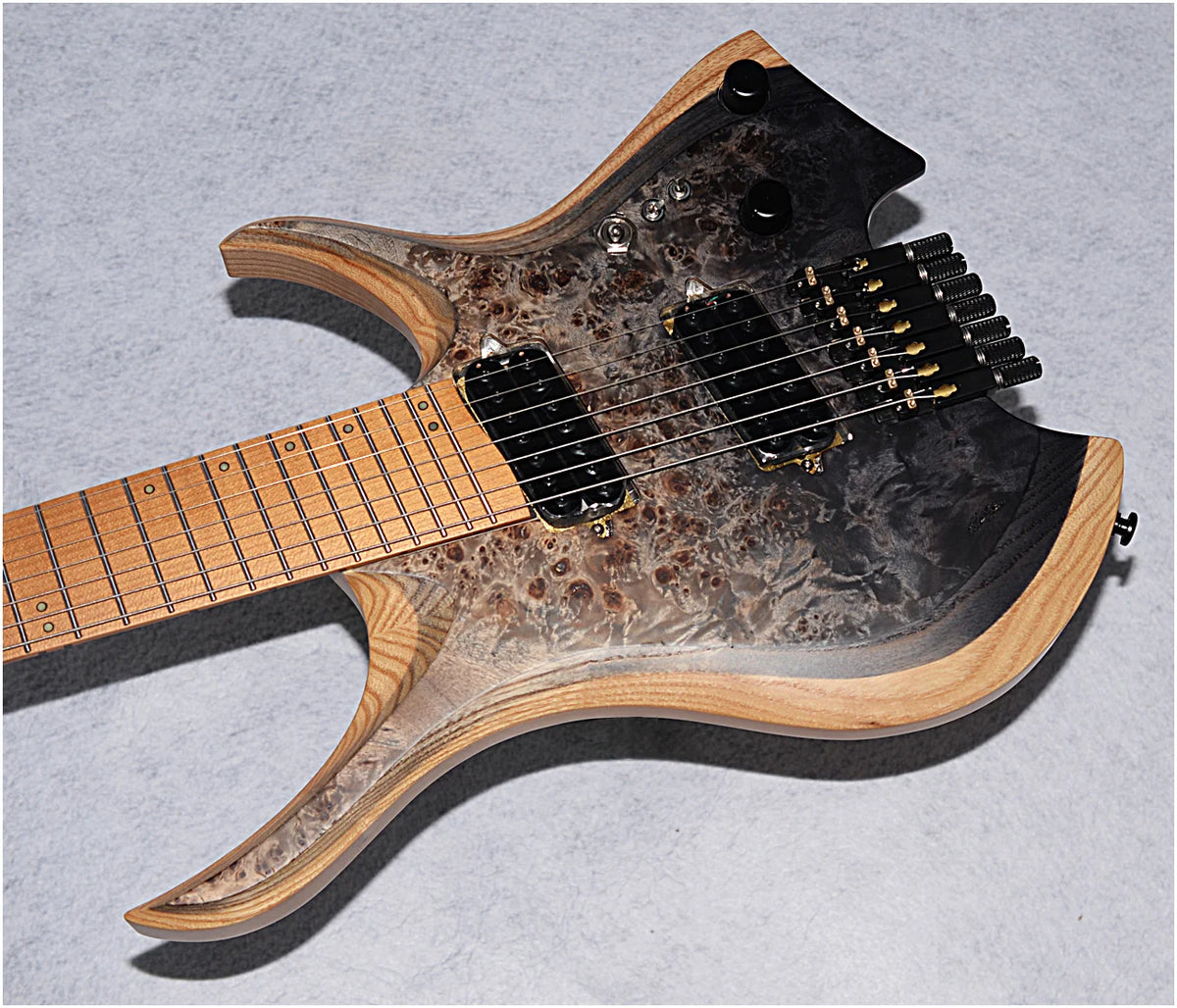Guitarra eléctrica sin cabeza NK 2026 con trastes en abanico, 7 cuerdas, cuello con unión en cuña, color negro, cuello de arce tostado de 5 capas