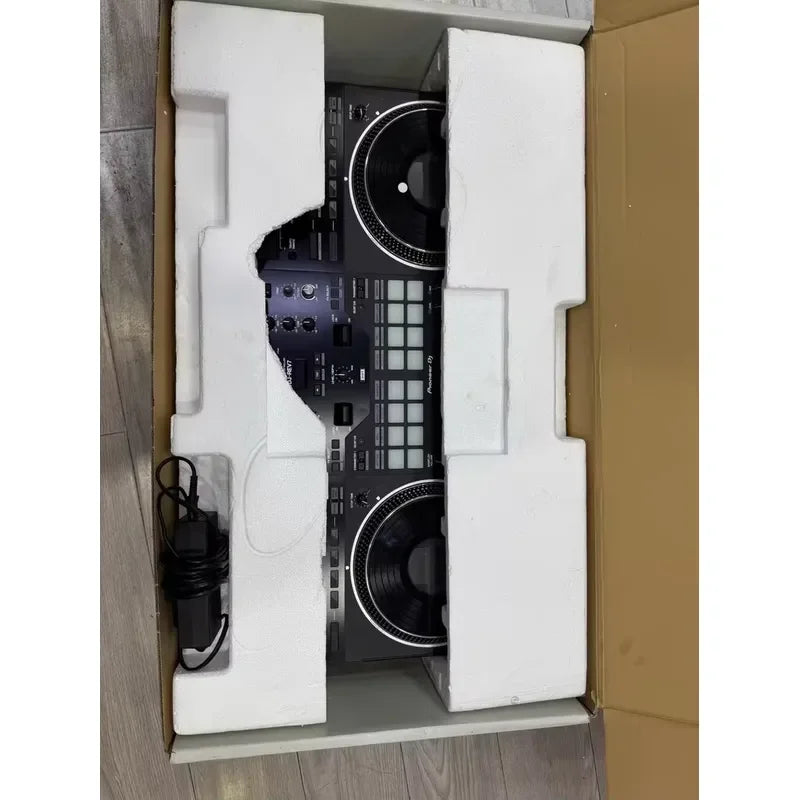 Controlador de Tocadiscos Profesional de Doble Canal Pioneer DJ DDJ-REV7 para Rendimiento de Scratch y Mezcla