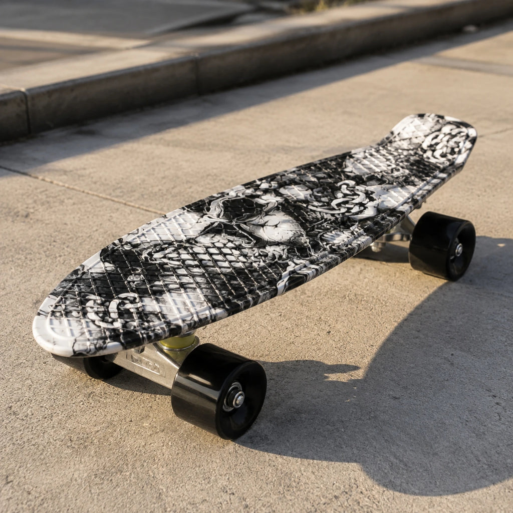 Mini patineta de 22 pulgadas, ligera, con forma acuática, plataforma de plástico PP, ideal para principiantes.