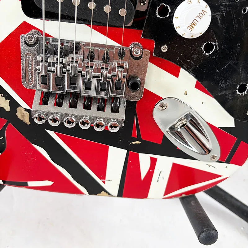 Guitarra eléctrica de 6 cuerdas con acabado pintado, mástil de arce, diapasón de arce, sistema de trémolo con doble bloqueo, estilo rock, envío gratuito.
