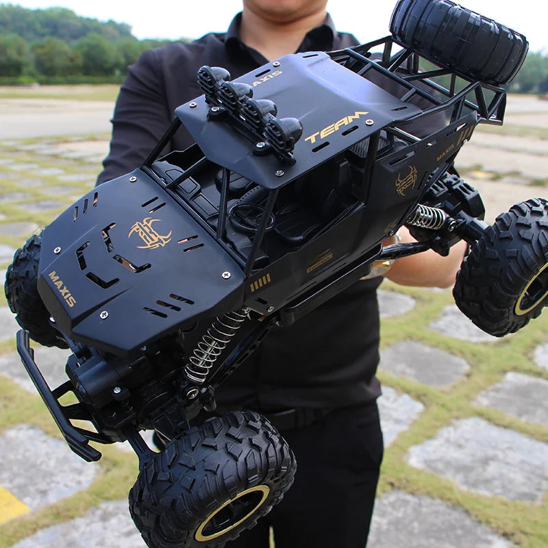 Coche de control remoto 4WD 1:12 / 1:16 con luces LED, coches RC de radio 2.4G, camiones todoterreno, juguetes, regalos para niños y niñas