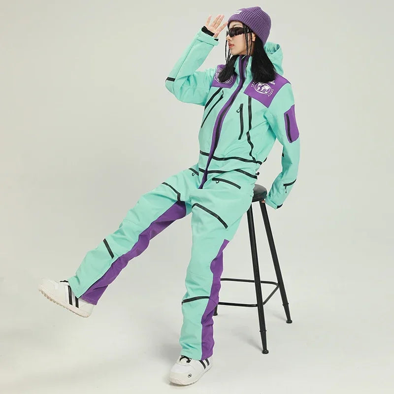Mono de esquí impermeable con capucha para mujer, traje deportivo de Snowboard para mujer, traje de nieve de una pieza para invierno, ropa general de montaña 2023