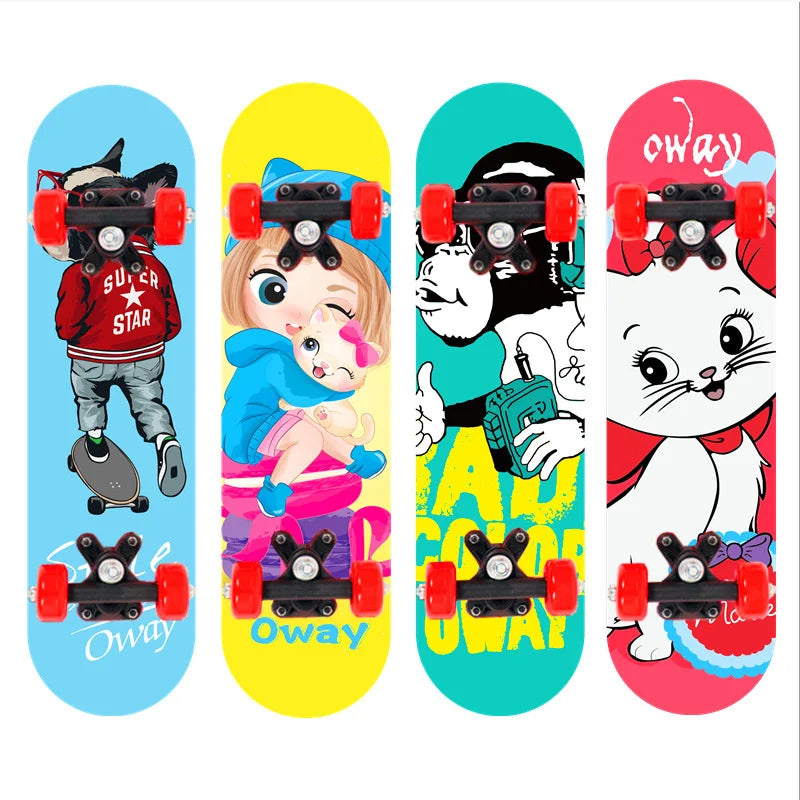 Nuevo monopatín de cuatro ruedas de dibujos animados para niños, patinetas para principiantes, plataforma de madera de arce, patineta para exteriores, monopatín de doble balancín