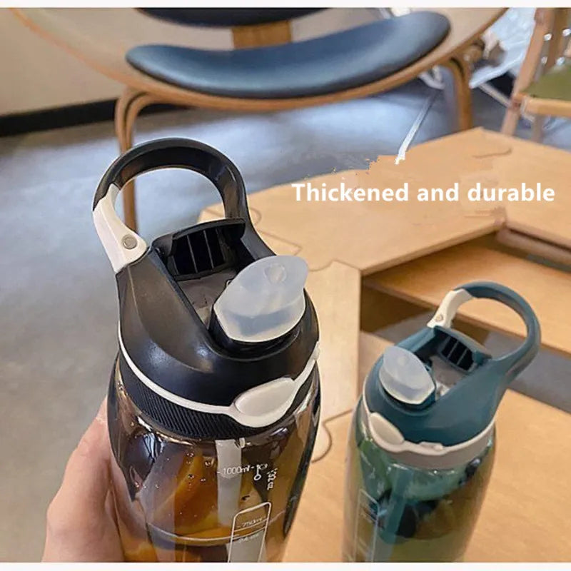 Botella de agua portátil de gran capacidad de 1L, botellas de agua deportivas con pajita, Material Tritan para hombres y mujeres, sin BPA para gimnasio, Camping, Tour