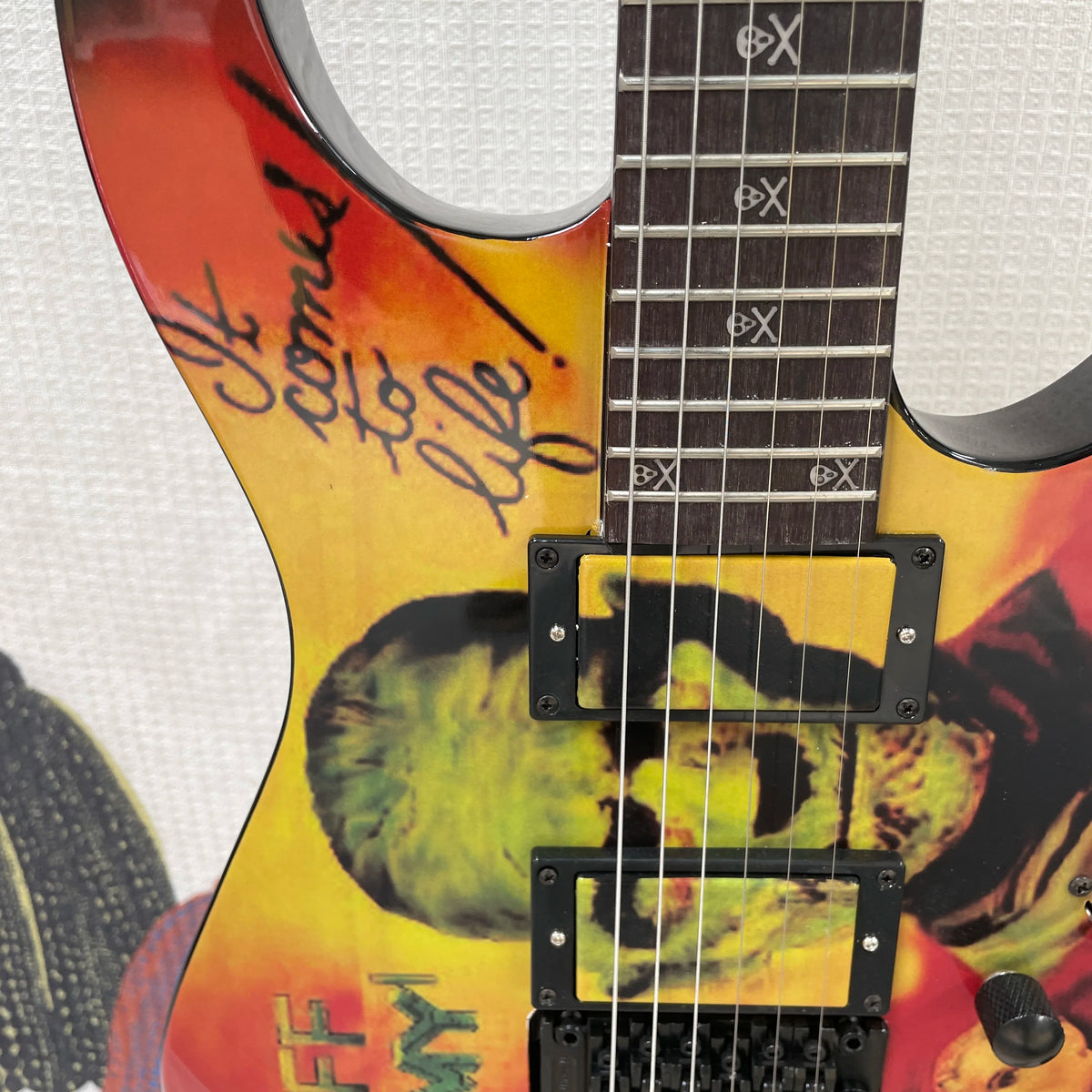 Guitarra eléctrica de 6 cuerdas con acabado artístico, pastillas HH, perillas de volumen dobles, guitarra eléctrica de alto rendimiento y coleccionable.