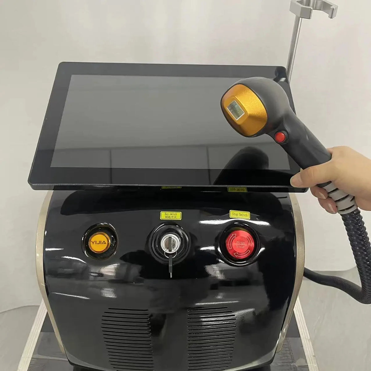 Máquina de Depilación Láser de Diodo de Titanio de 808 nm con Tecnología de 3 Longitudes de Onda, Equipo de Belleza para Depilación