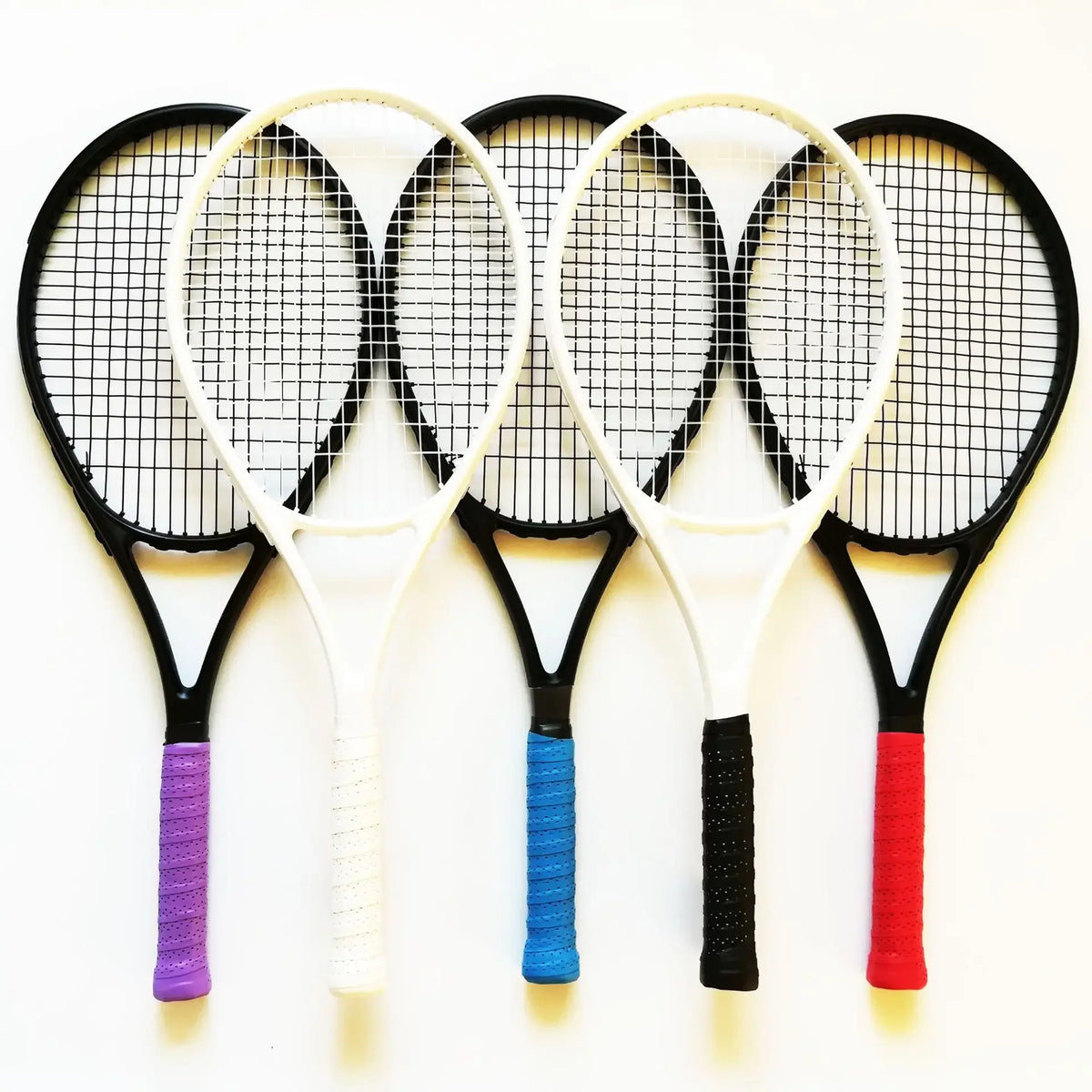 Raqueta de tenis integrada de carbono de aluminio, raqueta individual de entrenamiento para adultos principiantes, negra, blanca, duradera y práctica de 27 pulgadas