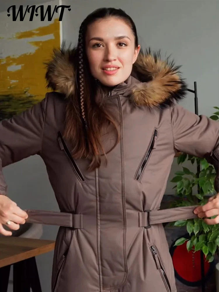 Traje de esquí con capucha y detalles de piel, cálido, para mujer, resistente al viento, con cuello alto, cremallera y cinturón, mono de snowboard, nueva colección 2026, ropa de esquí para mujer.