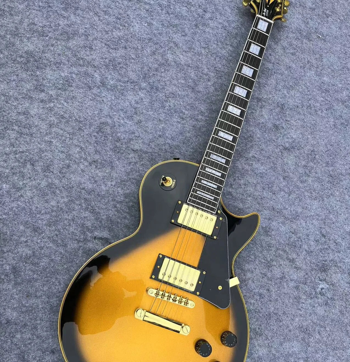 Guitarra Eléctrica Sólida Estándar