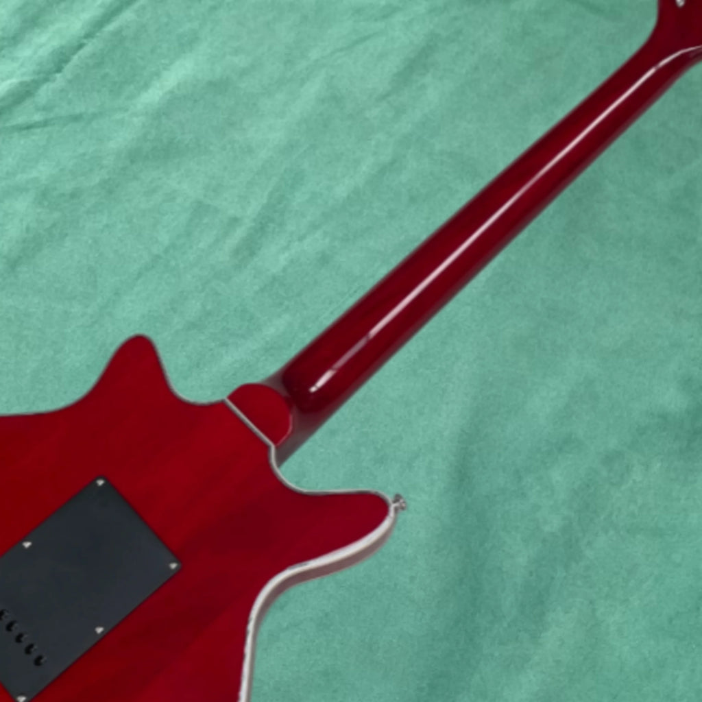 Guitarra eléctrica de 6 cuerdas con cuerpo de caoba, pastillas SSS y herrajes plateados — guitarra eléctrica de rendimiento profesional