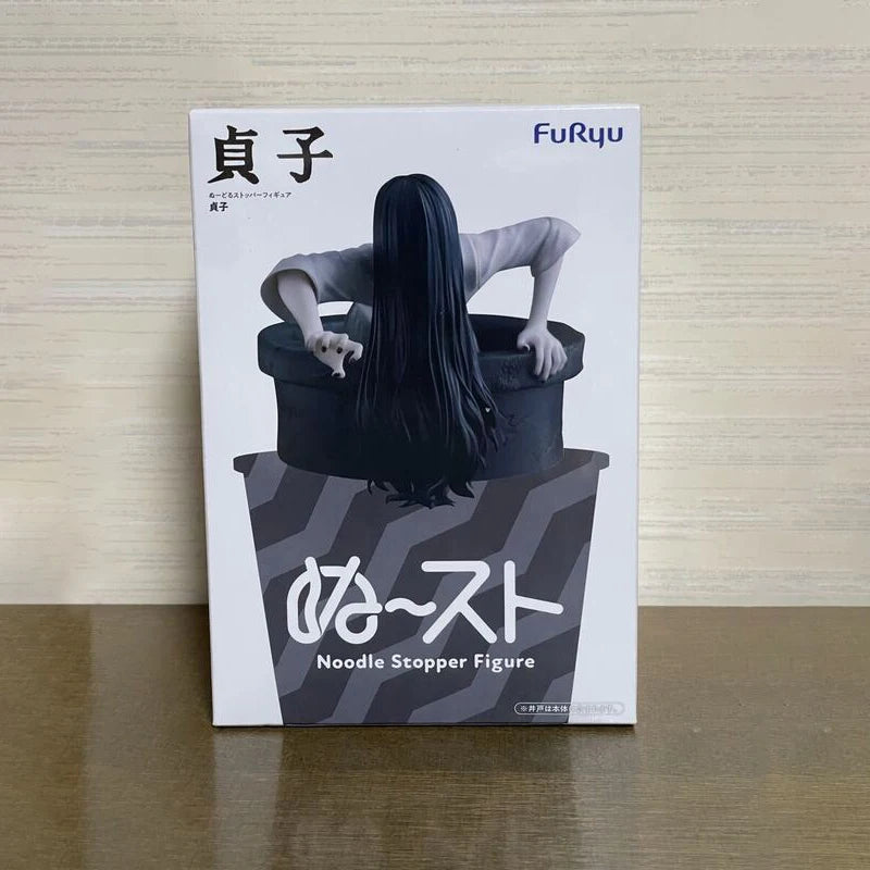En Stock FuRyu Noodle Stopper Ring Sadako Yamamura PVC 9CM Figuras de Acción de Anime Modelo Coleccionable Juguete